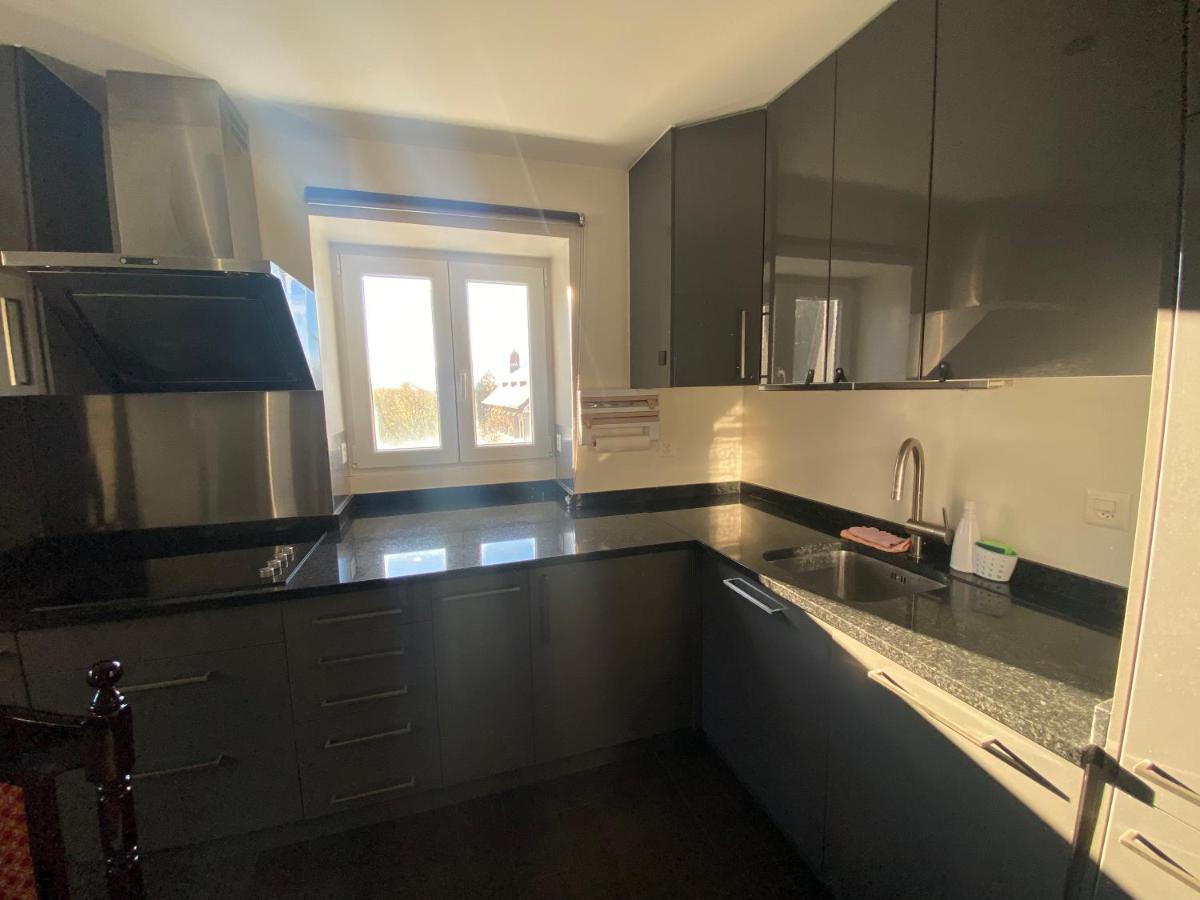 Today Appartement Famille Chippis Bagian luar foto