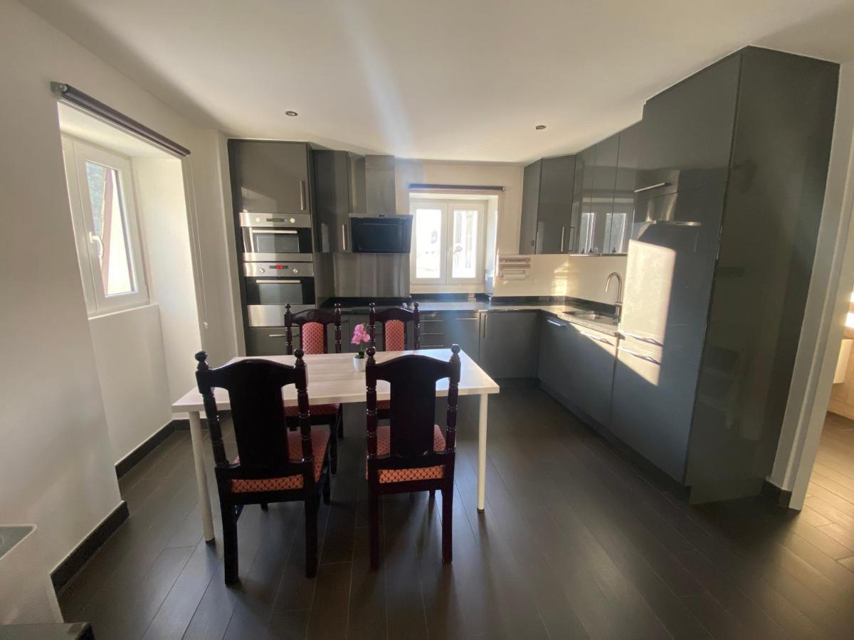 Today Appartement Famille Chippis Bagian luar foto