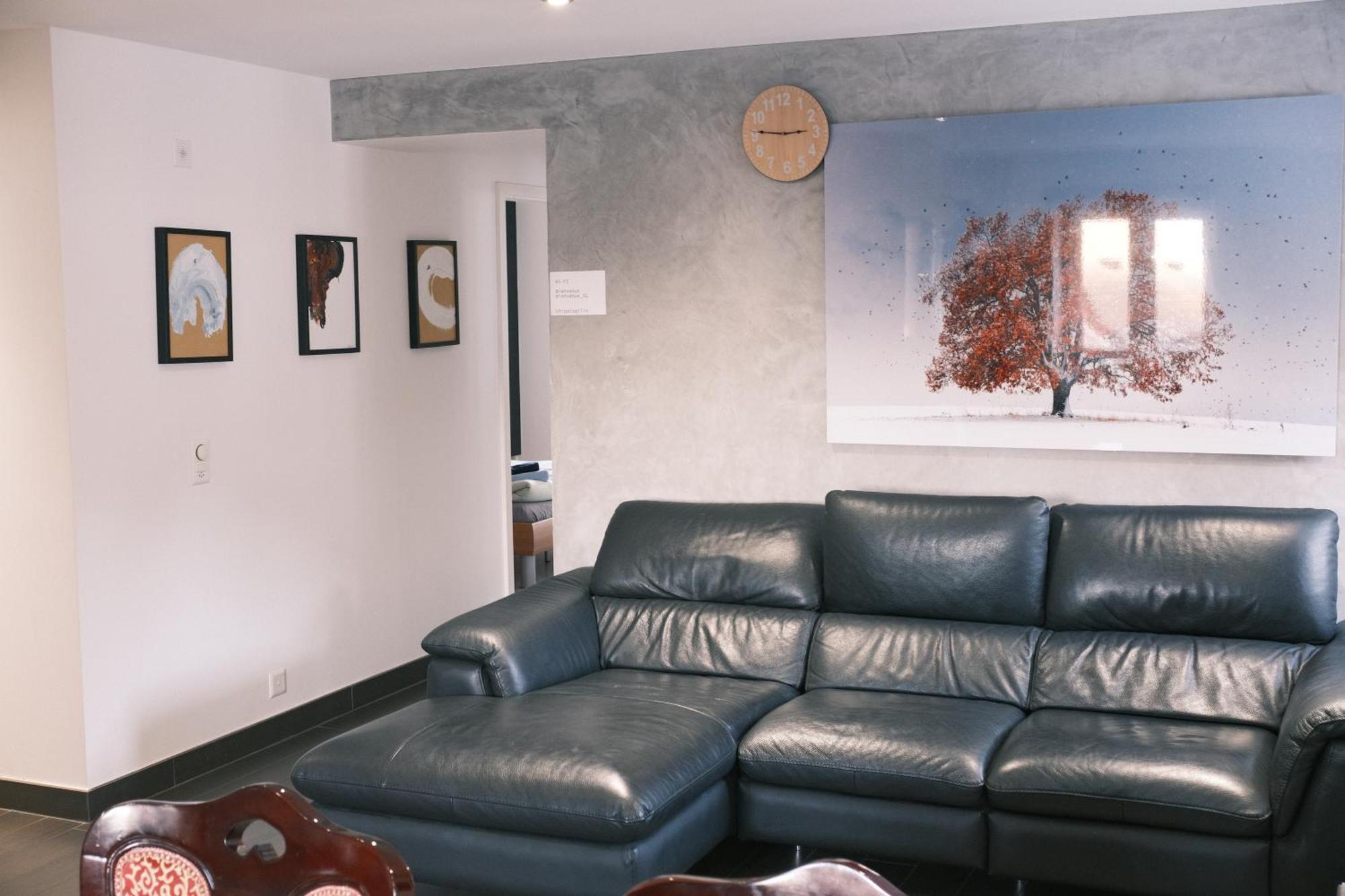 Today Appartement Famille Chippis Bagian luar foto